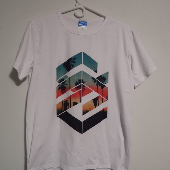2018 Summer Geometric Sunset Beach Tee - Picture 2 of 2